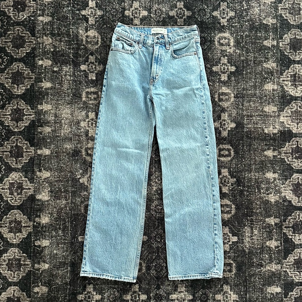 Abercrombie 90s High Rise Relaxed Jeans